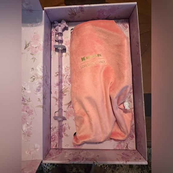 Stanley x LoveShackFancy ๐๐ธ - Picture 3 of 7